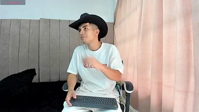 Živý XXX chat pipe_hot04