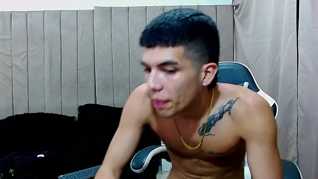 pipe_hot04 Webcam show