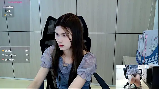Živá chatovací místnost zhen-68