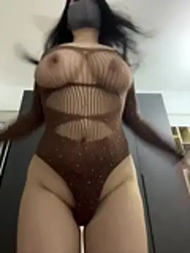 Ab324- live XXX chat