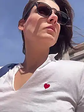 Chat XXX en directo de Kamorana