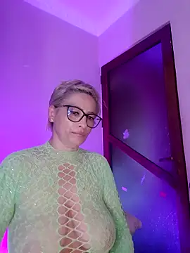 Chat +18 de LunaBlaise ao vivo