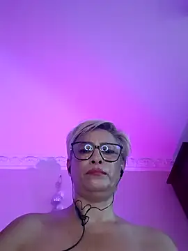 XXX chat uživo modela LunaBlaise