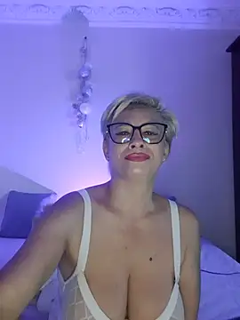 Chat +18 de LunaBlaise ao vivo