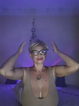XXX chat uživo modela LunaBlaise