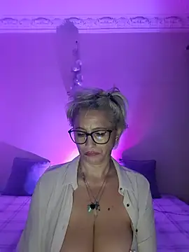 LunaBlaise's Live XXX Chat