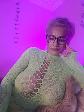 LunaBlaise – Naživo XXX chat