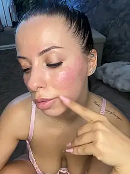 KrystalJade's Webcam Show