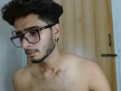 CoralN's Webcam Show