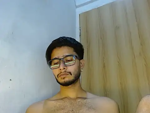 CoralN's Webcam Show