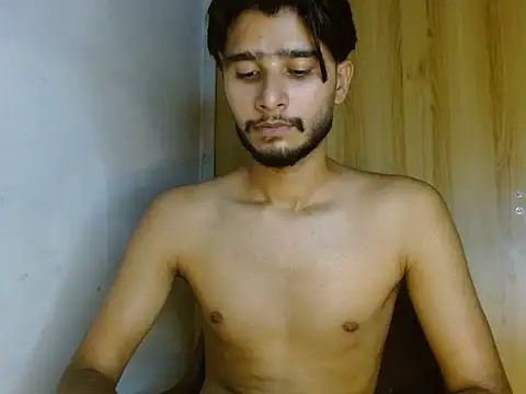 Show modela CoralN na web-kameri