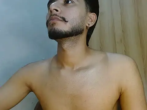 Živý XXX chat CoralN