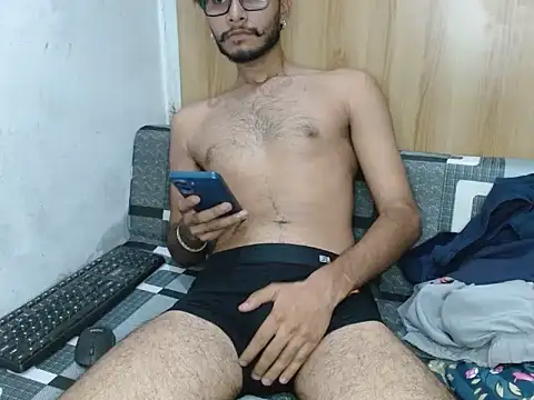 Show modela CoralN na web-kameri