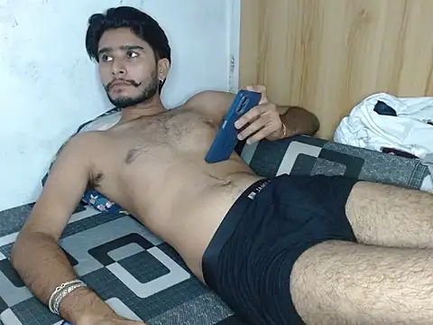 Show modela CoralN na web-kameri