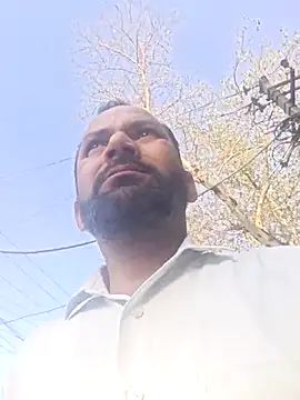 GentlemanX119 Show in webcam