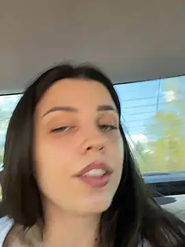 Hottest_Mia Show in webcam