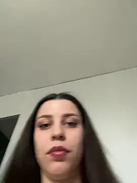Chat +18 de Hottest_Mia ao vivo