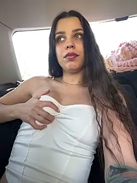 Hottest_Mia Chat XXX in diretta