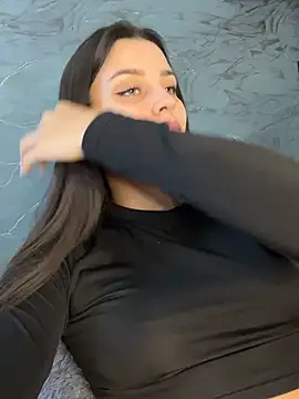 Hottest_Mia Adlı Modelin Canlı XXX Sohbeti