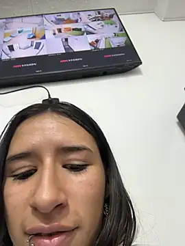 LilyRossi_ 라이브 XXX 채팅