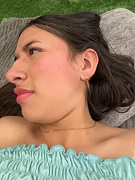 LilyRossi_ Obrolan Langsung XXX