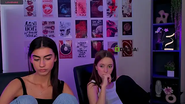 Вебкам-шоу chloe_ley