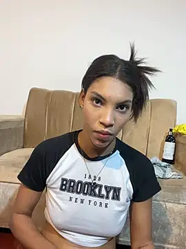 ginevere_20 Show in webcam