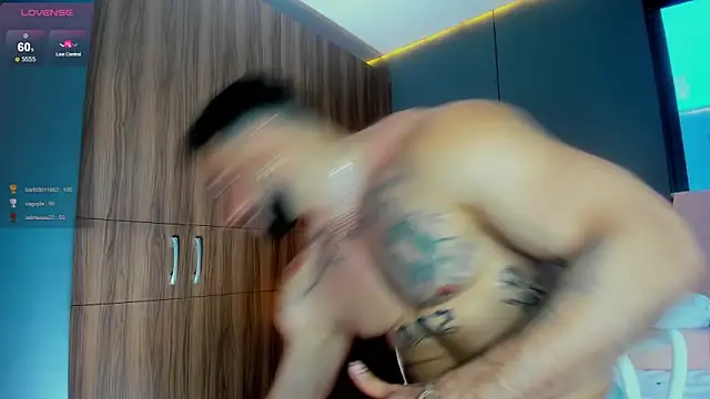 massimo_visconti Adlı Modelin Canlı XXX Sohbeti