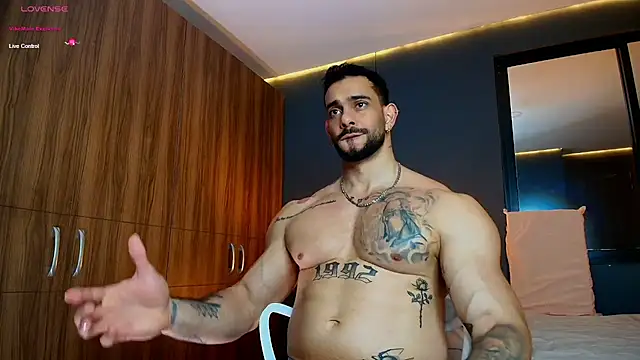 massimo_visconti Adlı Modelin Web Kamerası Şovu