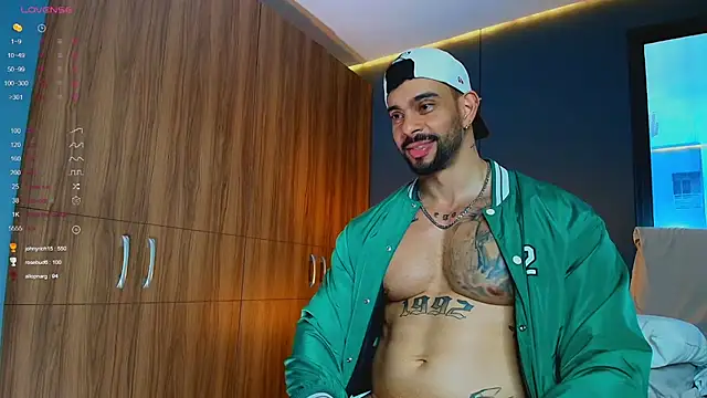 massimo_visconti Pertunjukan Webcam