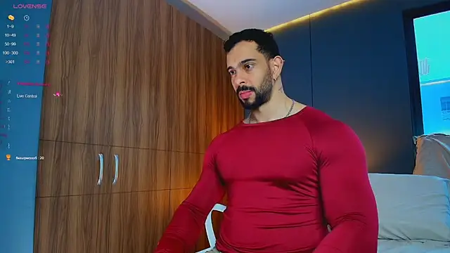massimo_visconti Show in webcam