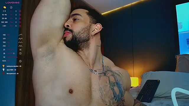 massimo_visconti's Webcam Show