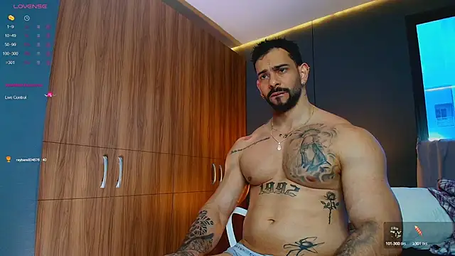 massimo_visconti's Webcam Show