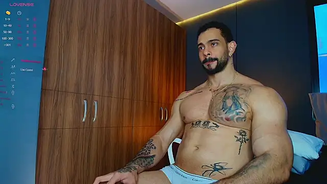 massimo_visconti Adlı Modelin Web Kamerası Şovu