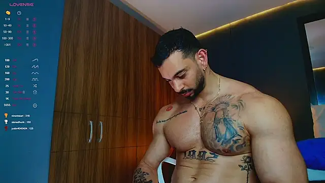 massimo_visconti Show in webcam
