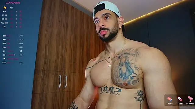 massimo_visconti Adlı Modelin Web Kamerası Şovu