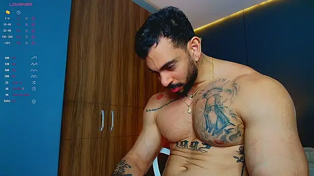massimo_visconti Adlı Modelin Web Kamerası Şovu