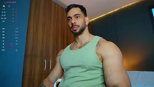massimo_visconti Adlı Modelin Web Kamerası Şovu