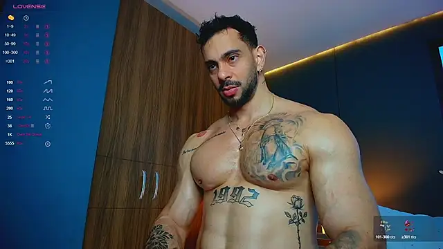 massimo_visconti's Webcam Show