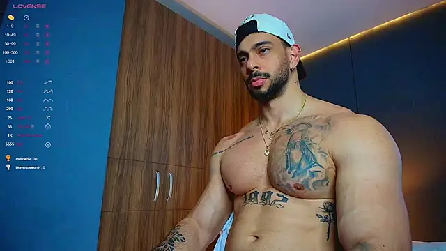 massimo_visconti: вебкам-шоу