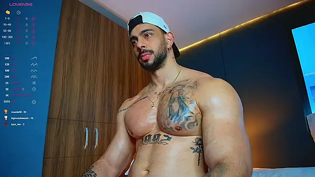 massimo_visconti Show in webcam