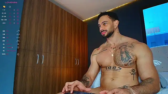 massimo_visconti's Webcam Show