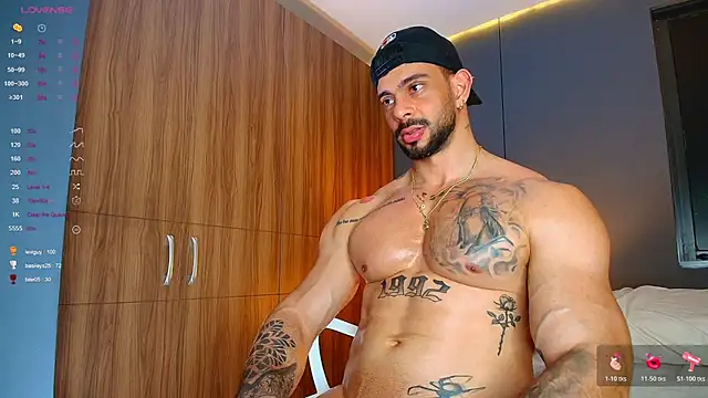 massimo_visconti Adlı Modelin Web Kamerası Şovu