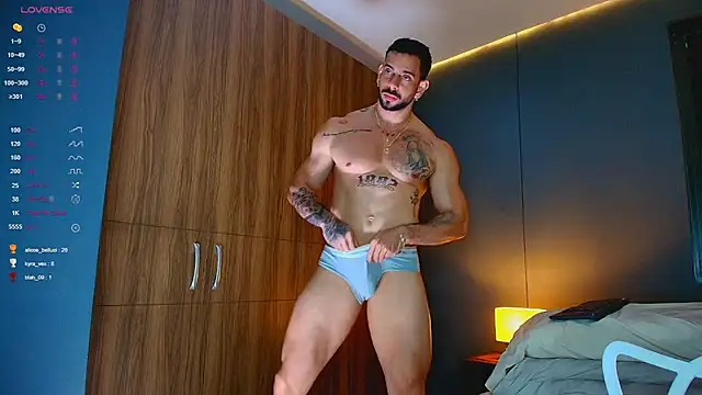 massimo_visconti Show in webcam