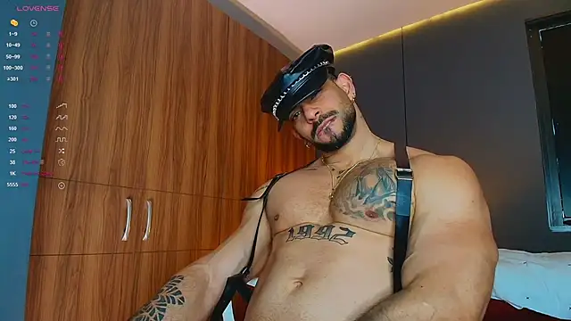 massimo_visconti Show in webcam