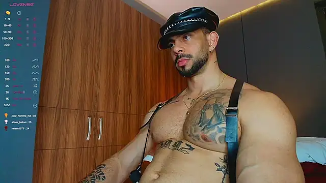 massimo_visconti's Webcam Show