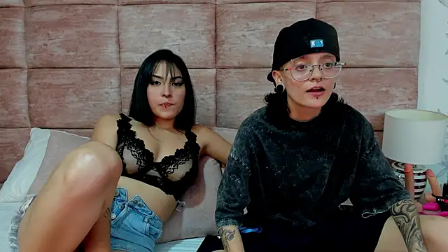 CaliferAndAurora Webcam Show