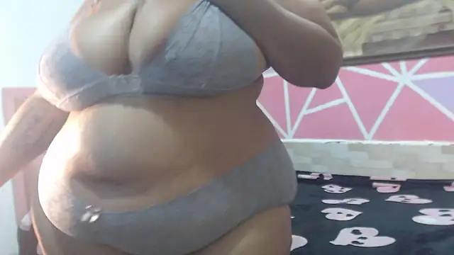 Doll_rihanaのライブXXXチャット
