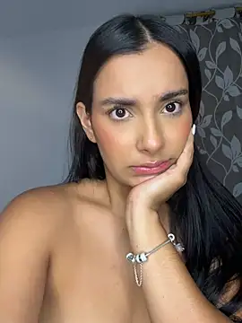 EmilySearss' Live XXX Chat