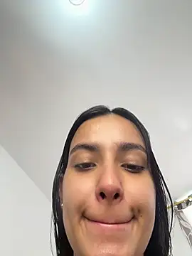 EmilySearss' Live XXX Chat